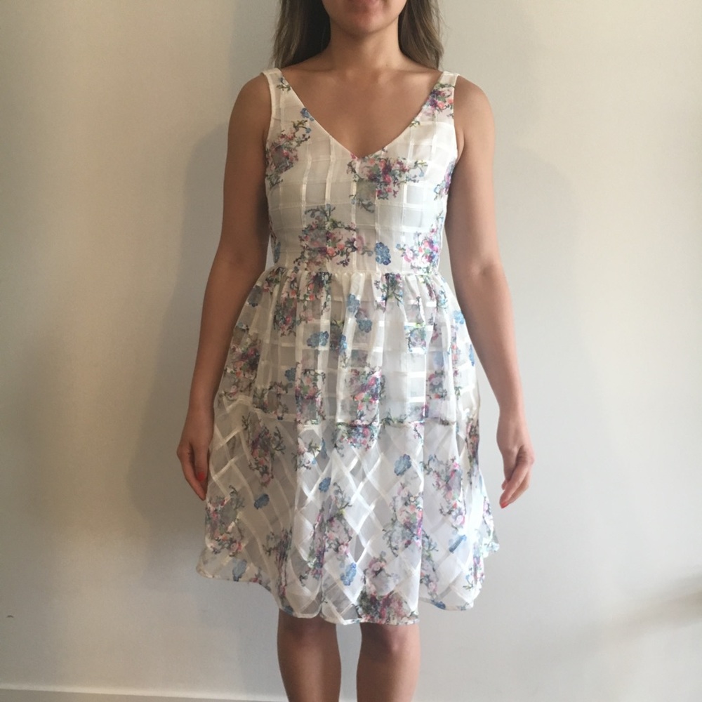 FINAL PRICE: Maeve White Dress from Anthropologie